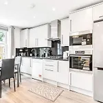 Luxaway 2Br Kensington With Ac - Sleeps Up To 11