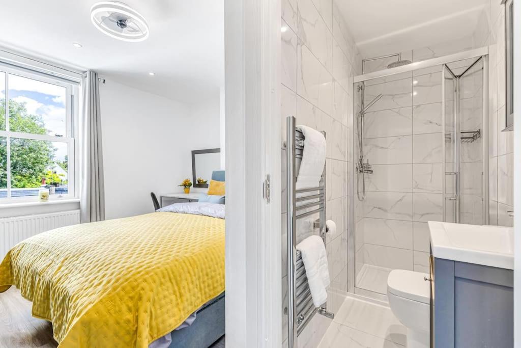 Luxaway 2br Kensington With Ac - Sleeps Up To 11 *