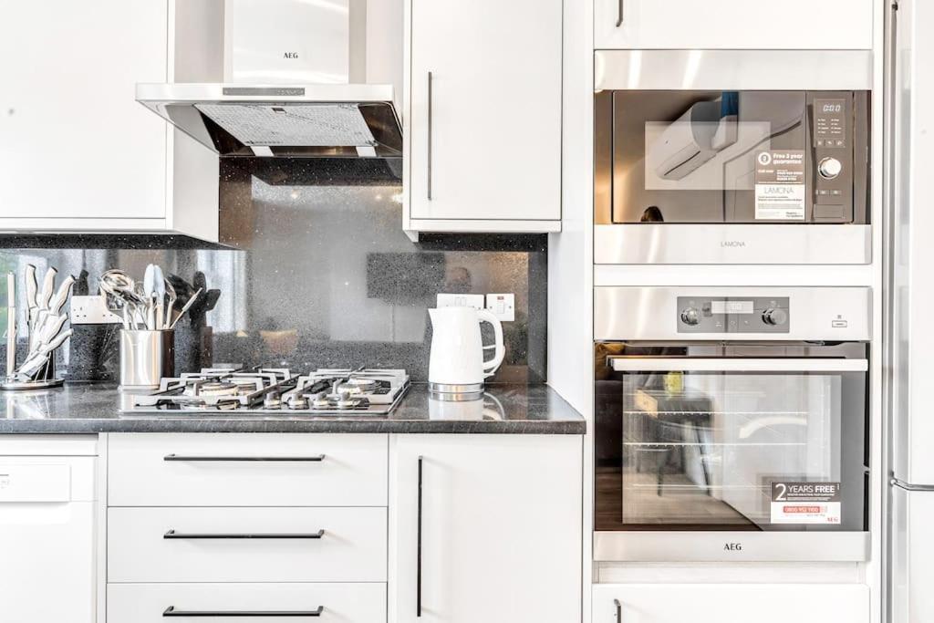 Luxaway 2br Kensington With Ac - Sleeps Up To 11 * Londra