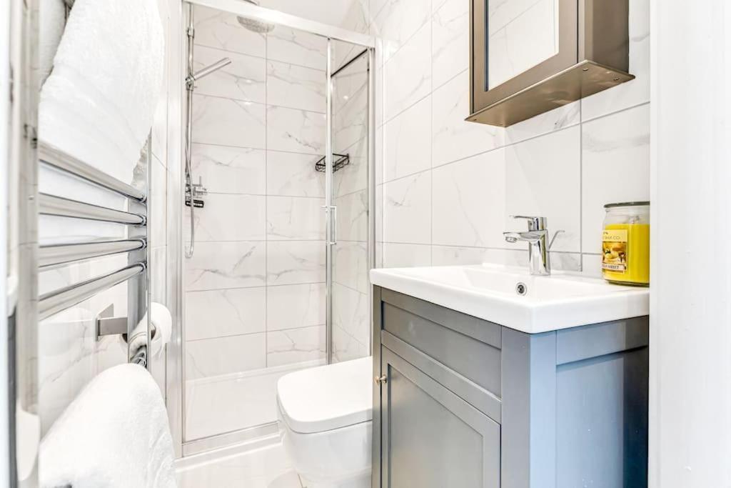 Luxaway 2br Kensington With Ac - Sleeps Up To 11 Appartamento *